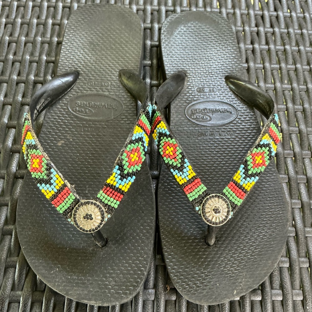 Havaianas Beaded Black Sandal - Size 7/8